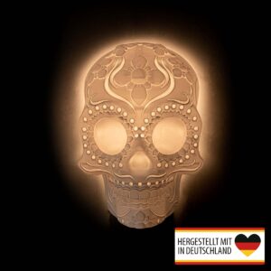 Calavera Totenkopf Wandlampe mit warmweißem Licht in Frontansicht