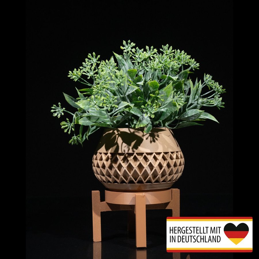 Eleganter Pflanztopf mit Gestell im Wohnzimmer