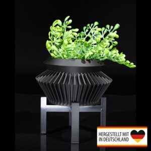 Moderner Pflanztopf mit elegantem Untergestell aus nachhaltigem PLA