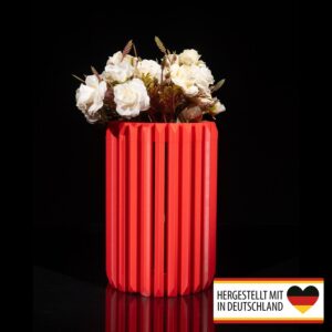 Stilvolle Vase mit Rillenmuster im modernen Design